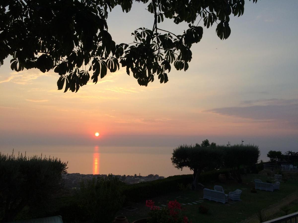 Villa Del Conte Tropea Exterior photo